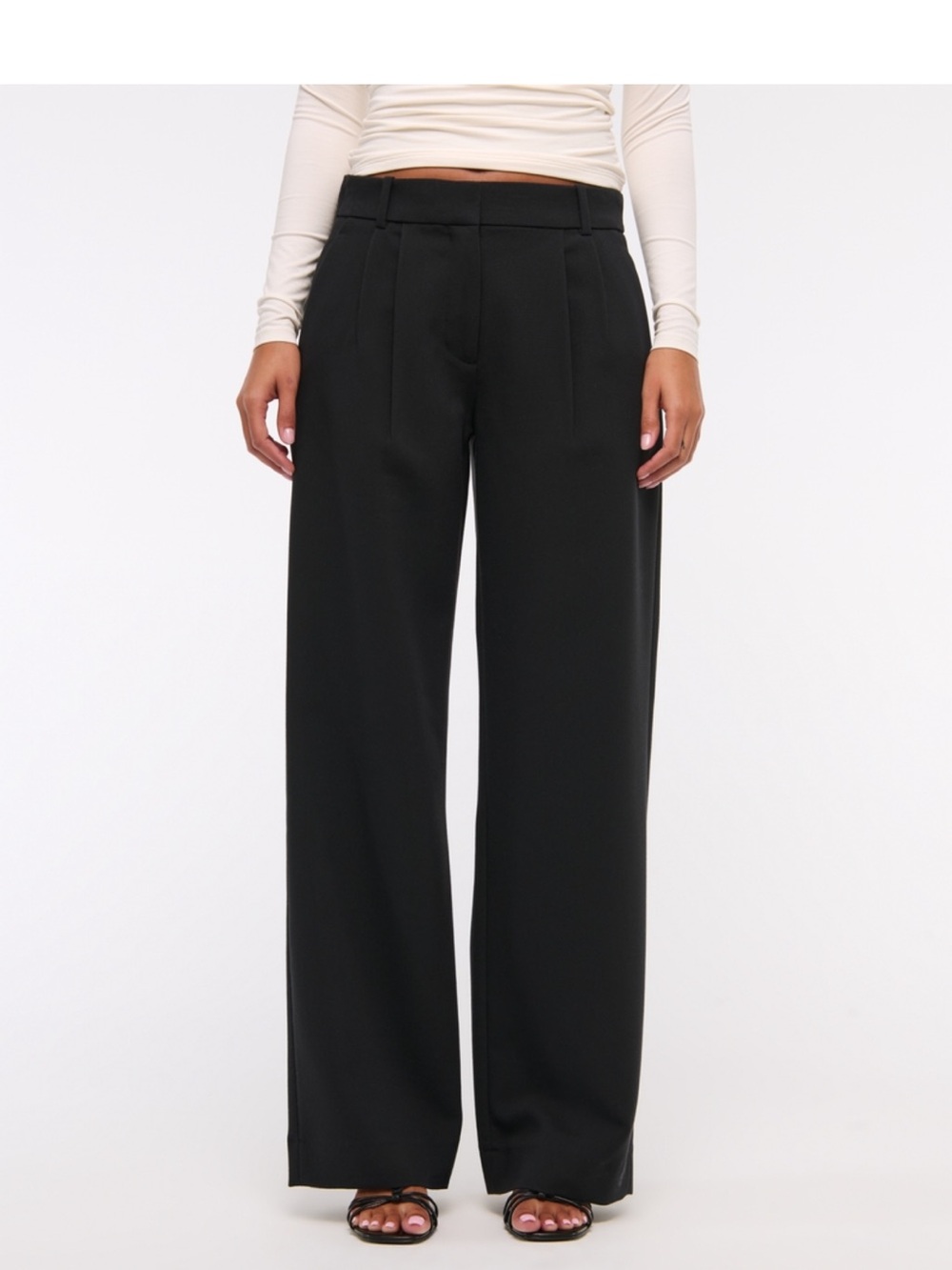 Abercrombie Sloane Low Rise Tailored Wide Leg Pant